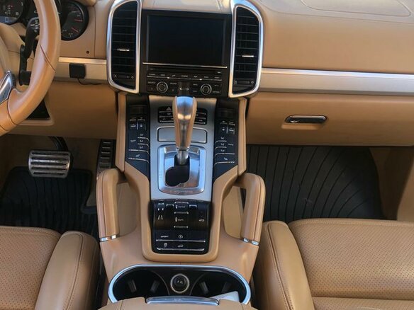 2011 Porsche Cayenne Turbo II (958), чёрный, 2700000 рублей - вид 5