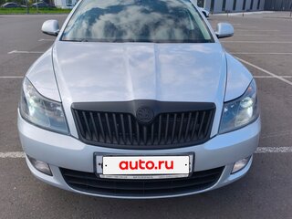 2011 Skoda Octavia DSG7 II (A5) Рестайлинг, серебристый, 850000 рублей, вид 2
