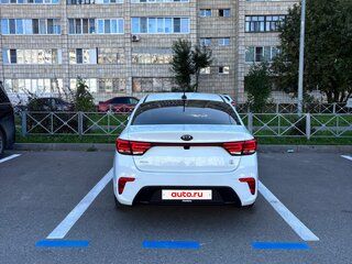2019 Kia Rio IV, белый, 1100000 рублей, вид 5