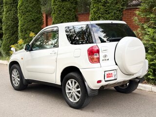2003 Toyota RAV4 II (XA20), белый, 640000 рублей, вид 5