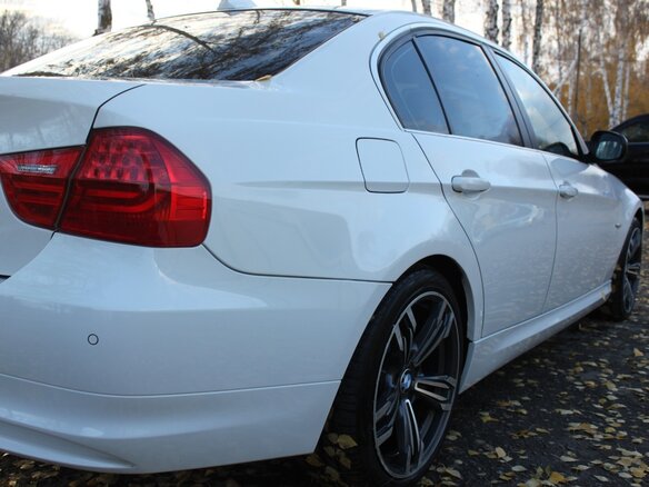 2012 BMW 3 серии 320i V (E90/E91/E92/E93) Рестайлинг, белый - вид 4