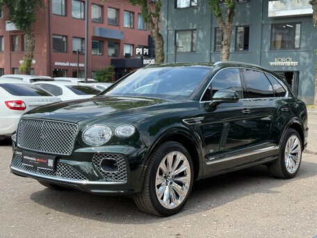 2023 Bentley Bentayga I Рестайлинг, зелёный, 21940000 рублей, вид 1