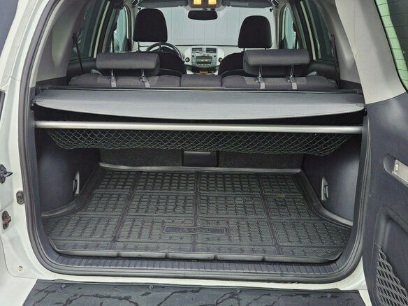 2010 Toyota RAV4 III (XA30) Рестайлинг, белый, 1600000 рублей - вид 9