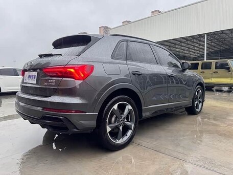 2022 Audi Q3 35 TFSI II (F3), серый, 2620000 рублей, вид 4