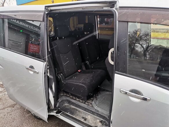 2010 Nissan Serena IV (C26), серый, 1050000 рублей - вид 6