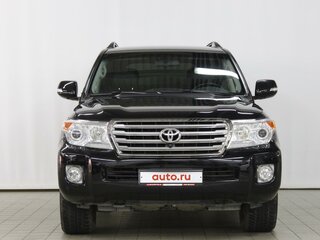 2013 Toyota Land Cruiser 200 Series Рестайлинг 1, чёрный, 4750000 рублей, вид 2