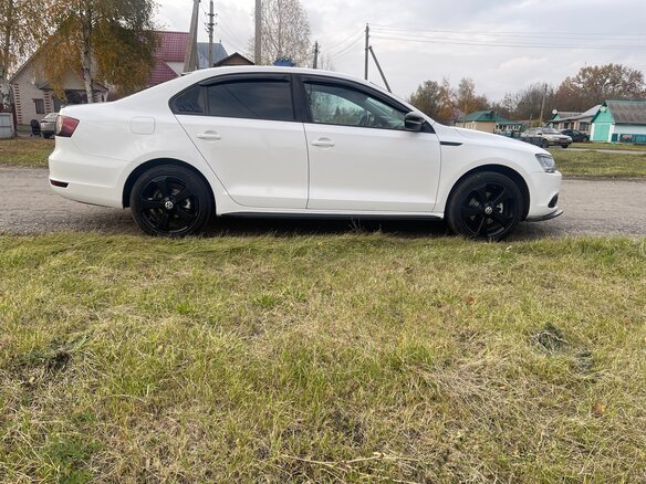 2013 Volkswagen Jetta VI, белый, 1320000 рублей - вид 3
