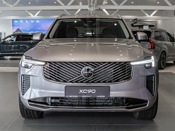 2026 Volvo XC90 B5 II Рестайлинг 2, серебристый, 11980000 рублей - вид 1