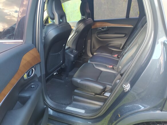 2017 Volvo XC90 II, чёрный, 3000000 рублей - вид 12