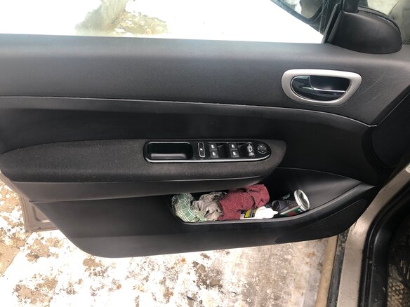 2004 Peugeot 307 5-speed I, серый, 400000 рублей - вид 3