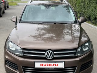 2012 Volkswagen Touareg II, коричневый, 1840000 рублей, вид 3