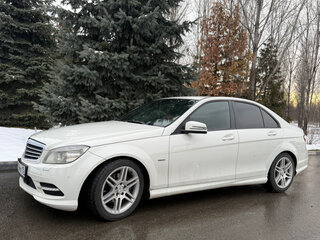 2010 Mercedes-Benz C-Класс 180 BlueEFFICIENCY III (W204), белый, 1100000 рублей, вид 2