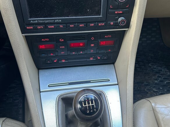 2005 Audi A4 III (B7), чёрный, 900000 рублей - вид 10
