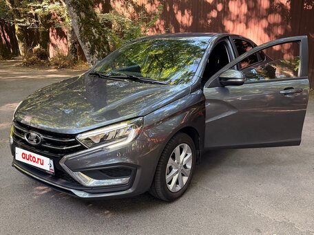 2024 Lada (ВАЗ) Vesta I Рестайлинг (NG), серый, 1300000 рублей, вид 2