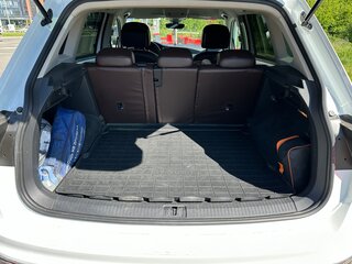 2021 Volkswagen Tiguan II Рестайлинг, белый, 2350000 рублей, вид 4