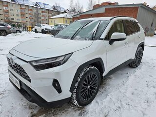 2022 Toyota RAV4 V (XA50), белый, 4500000 рублей, вид 3