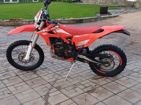 2018 Beta Xtrainer, красный, 480000 рублей, вид 2