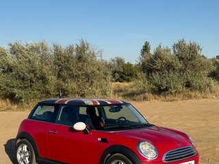 2009 Mini Hatch Cooper II (R56), красный, 999000 рублей, вид 2