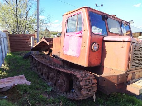 1993 АТЗ ТТ-4, красный, 650000 рублей, вид 2