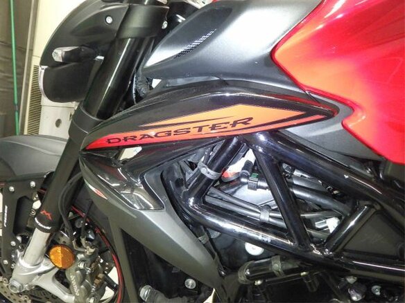 2021 MV Agusta Dragster 800, красный, 1000000 рублей - вид 10