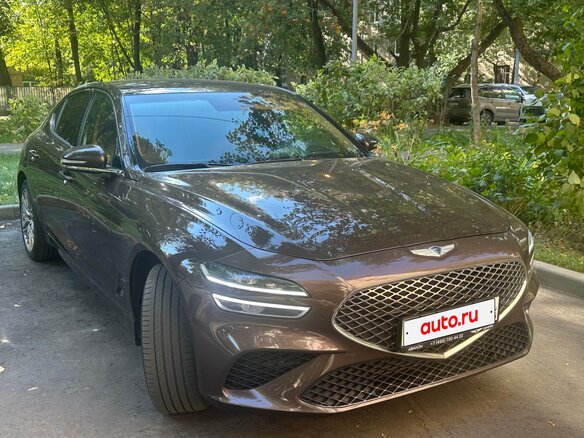 2021 Genesis G70 I Рестайлинг, коричневый, 4200000 рублей - вид 1
