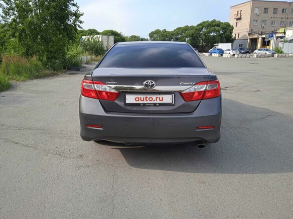 2014 Toyota Camry VII (XV50), серый - вид 4