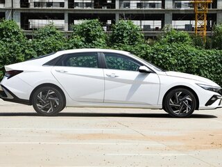 2025 Hyundai Elantra N Line VII (CN7) Рестайлинг, белый, 1930000 рублей, вид 5