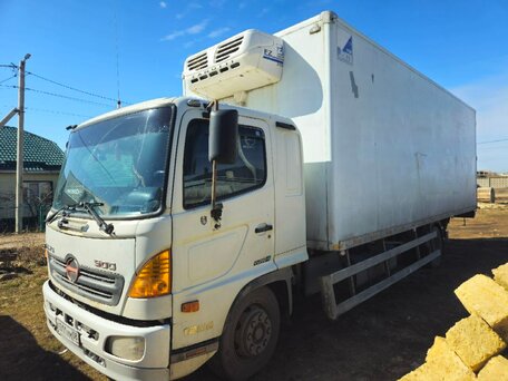 2014 Hino Series 500 (Ranger), белый, 2800000 рублей, вид 2