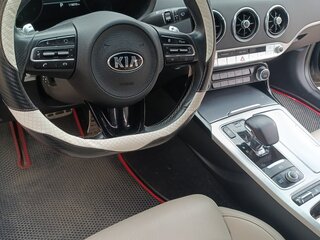 2018 Kia Stinger I, чёрный, 2359000 рублей, вид 3