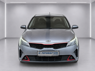 2021 Kia Rio IV Рестайлинг, серый, 1590000 рублей, вид 2