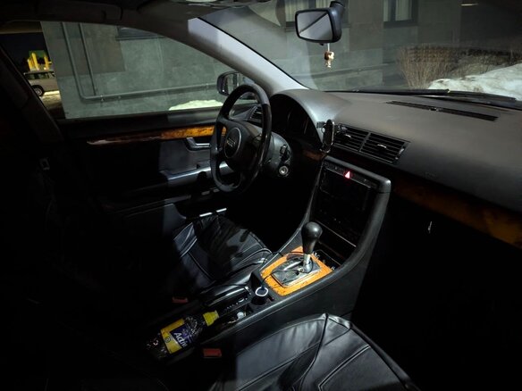 2002 Audi A4 II (B6), белый, 450000 рублей - вид 4