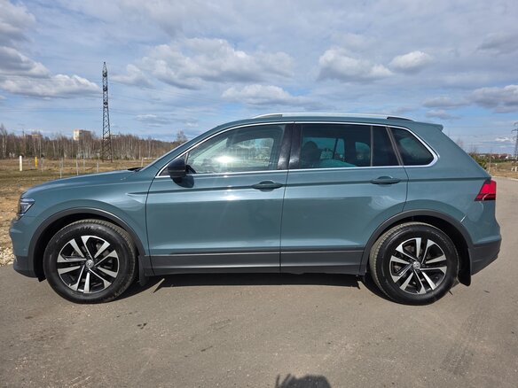 2019 Volkswagen Tiguan II, серый, 2190000 рублей - вид 4