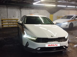 2021 Kia K5 III, белый, 1550000 рублей, вид 2