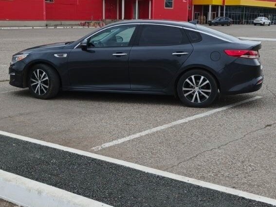 2017 Kia Optima IV, серый, 1490000 рублей - вид 5