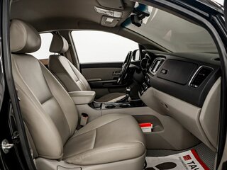2019 Kia Carnival III, чёрный, 2860000 рублей, вид 5