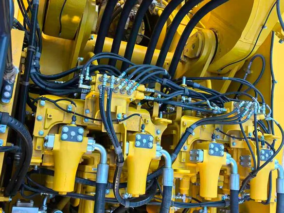 2024 Komatsu PC2000, жёлтый, 339787259 рублей - вид 10