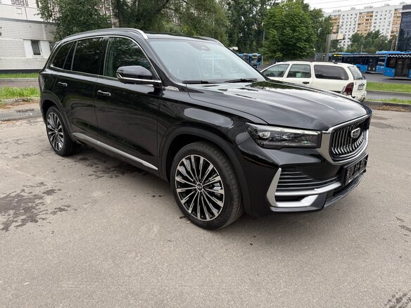 2026 Geely Monjaro I Рестайлинг, чёрный - вид 2