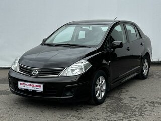 Nissan Tiida I