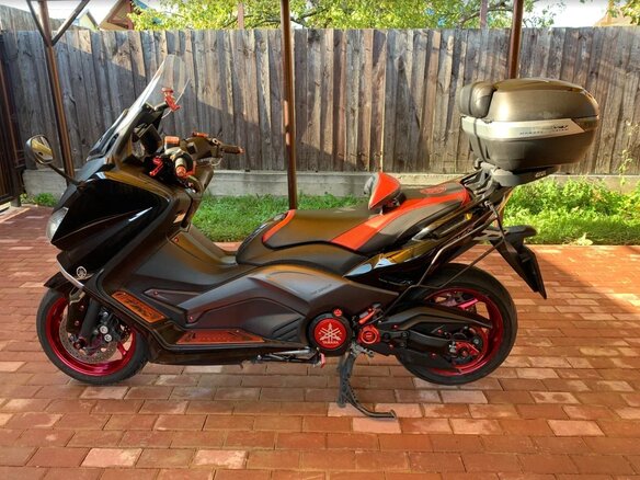 2012 Yamaha TMAX, чёрный, 520000 рублей - вид 3