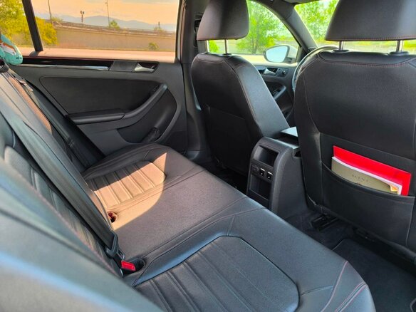 2017 Volkswagen Jetta GLI VI Рестайлинг, белый, 1750000 рублей - вид 14