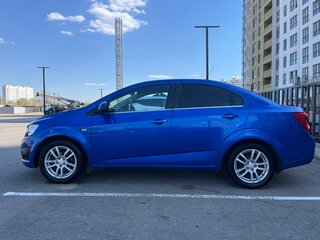 2013 Chevrolet Aveo II, синий, 870000 рублей, вид 3
