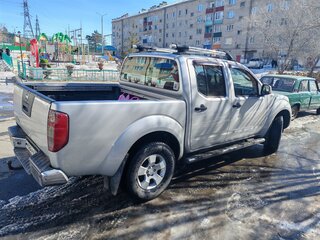 2007 Nissan Navara (Frontier) III (D40), серый, 1560000 рублей, вид 4