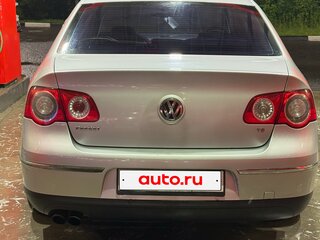 2009 Volkswagen Passat B6, серебристый, 450000 рублей, вид 5