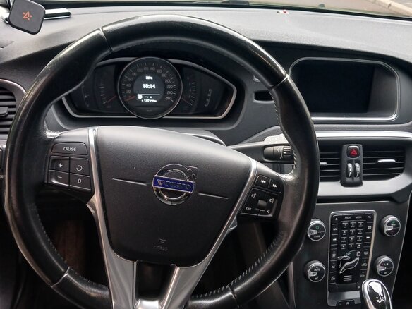 2015 Volvo V40 Cross Country I, чёрный, 1150000 рублей - вид 16