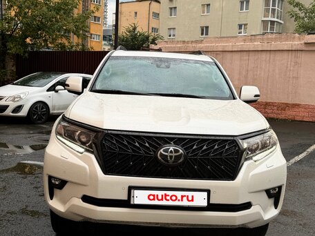 2017 Toyota Land Cruiser Prado 150 Series Рестайлинг 2, белый, 5200000 рублей, вид 4
