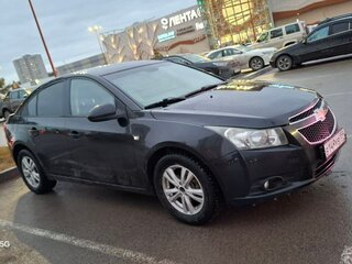 2010 Chevrolet Cruze I, чёрный, 650000 рублей, вид 3