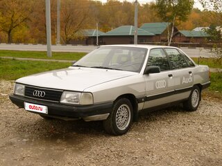 1990 Audi 100 III (C3) Рестайлинг, серебристый, 300000 рублей, вид 1