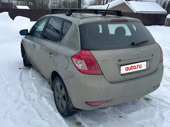 2010 Kia Ceed I Рестайлинг, серебристый, 500000 рублей - вид 3