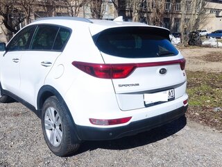 2018 Kia Sportage IV Рестайлинг, белый, 2499000 рублей, вид 5