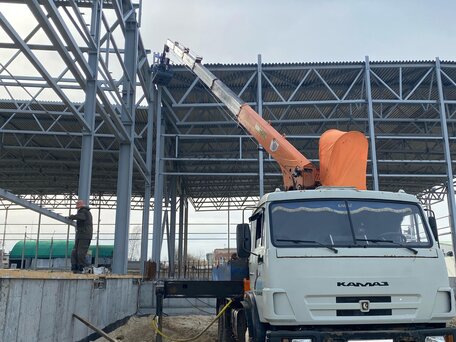 2000 КамАЗ 53228, серый, 3200000 рублей, вид 3